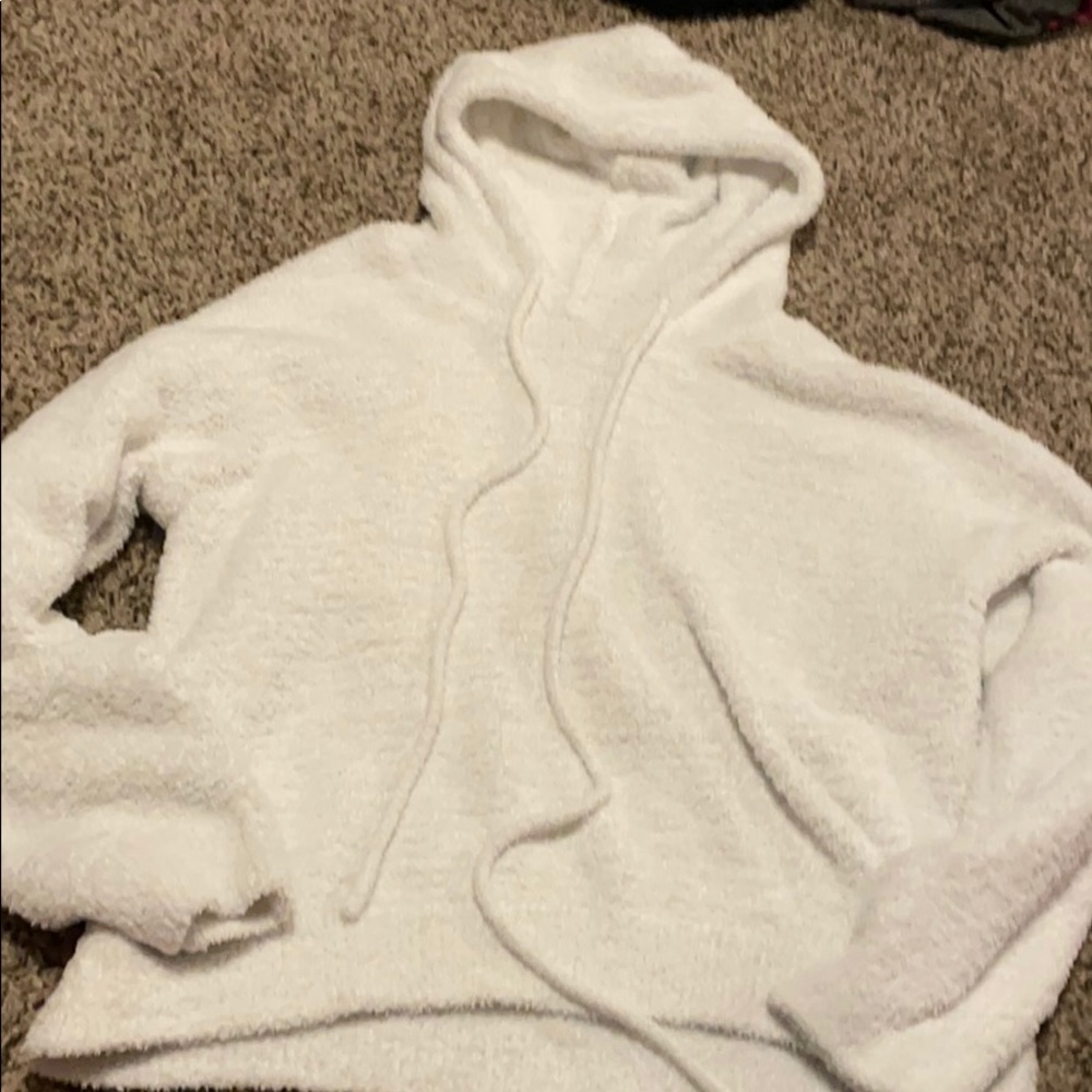 white sweatshirt from forever 21